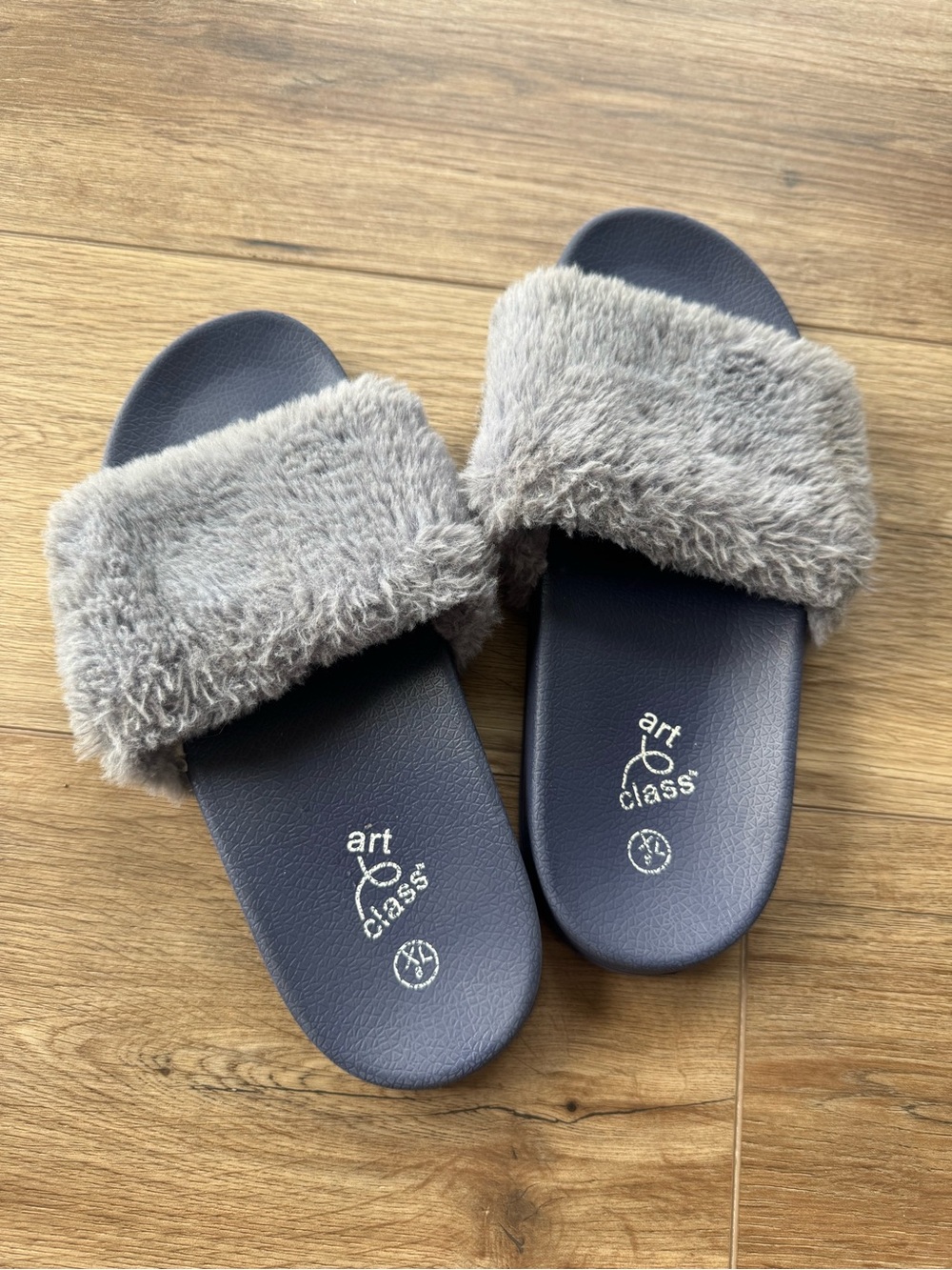 girls art class slides - size XL (6)